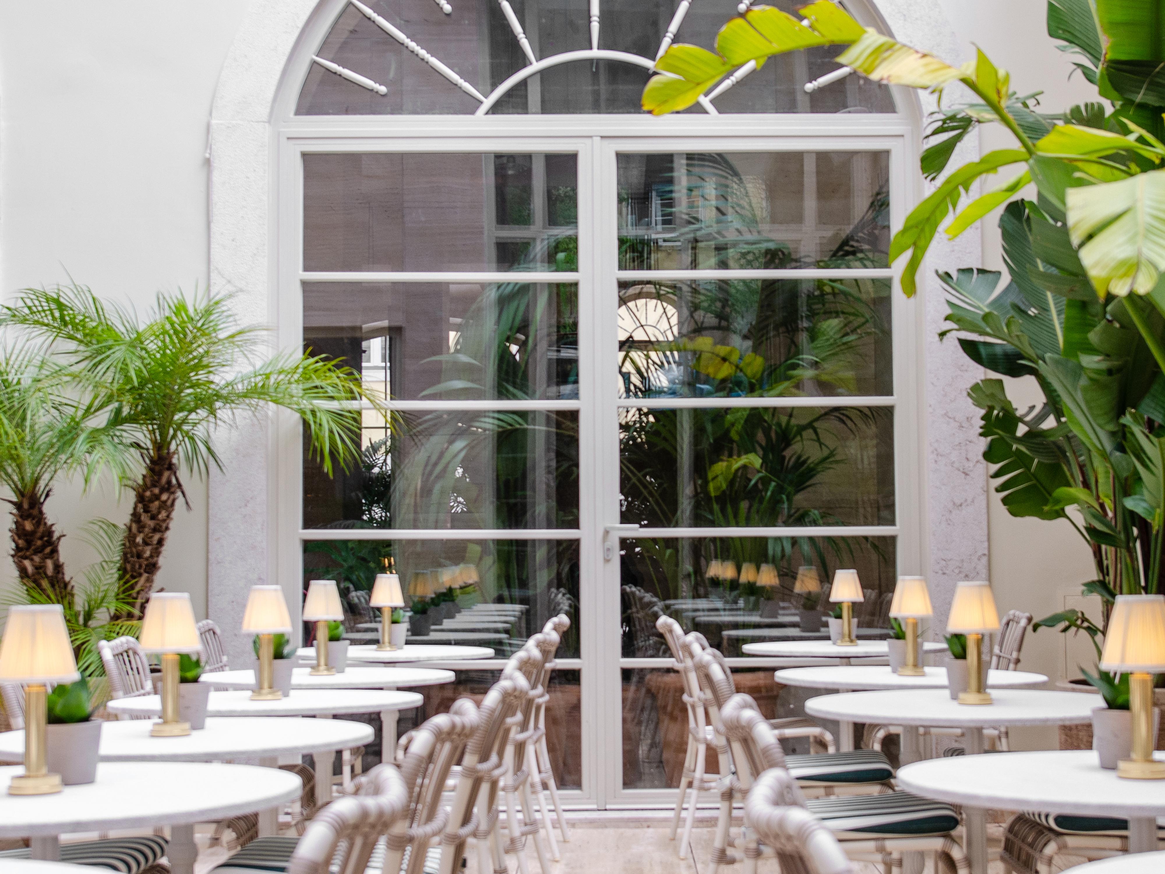 Browns Avenue Hotel Лиссабон Экстерьер фото The Café at the Hotel