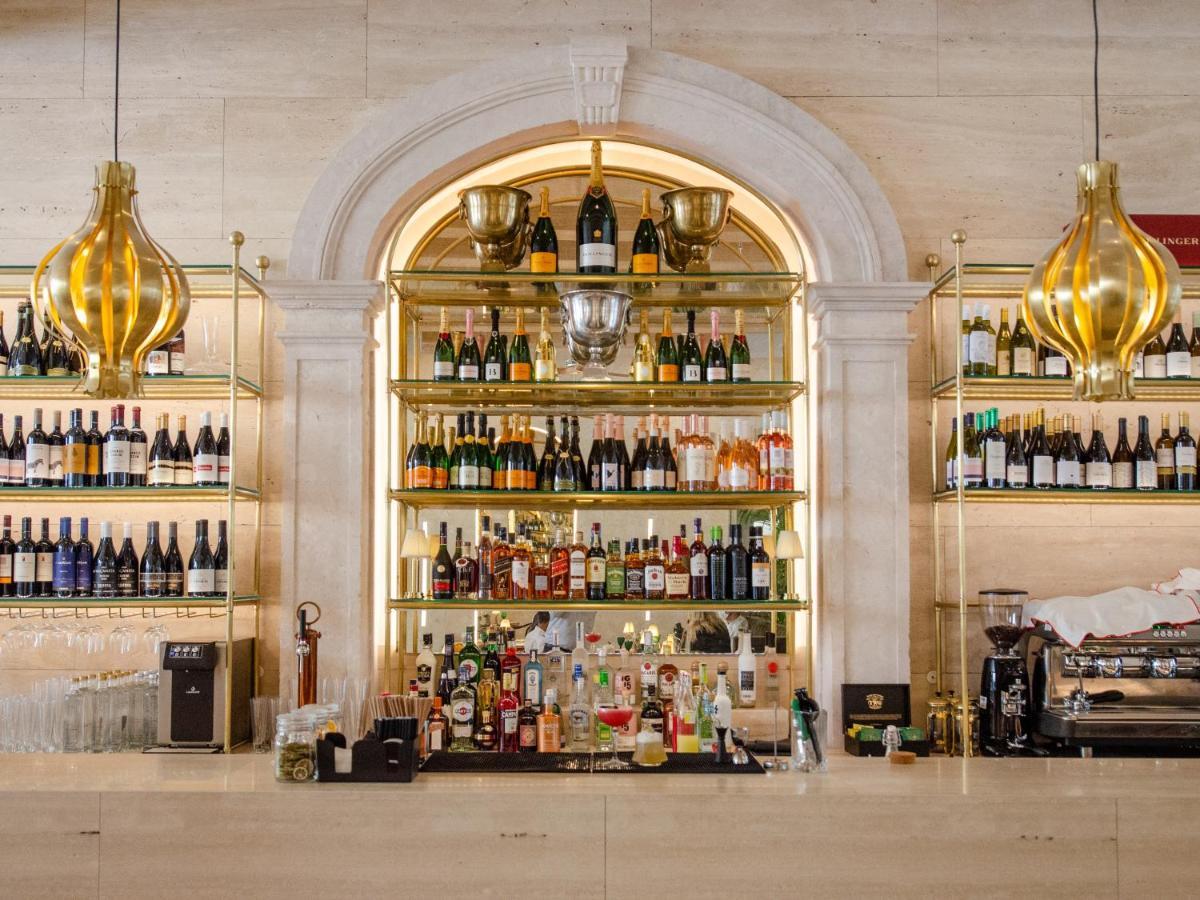 Browns Avenue Hotel Лиссабон Экстерьер фото The bar at the Ritz