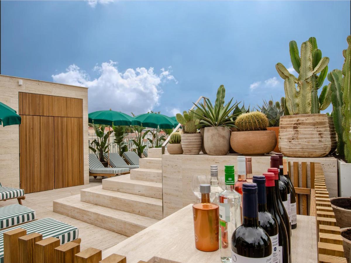 Browns Avenue Hotel Лиссабон Экстерьер фото Rooftop bar